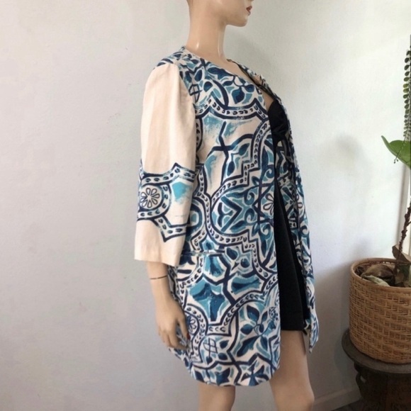 Chico’s Artisan Printed Linen Jacket blue, cream - Picture 5 of 16